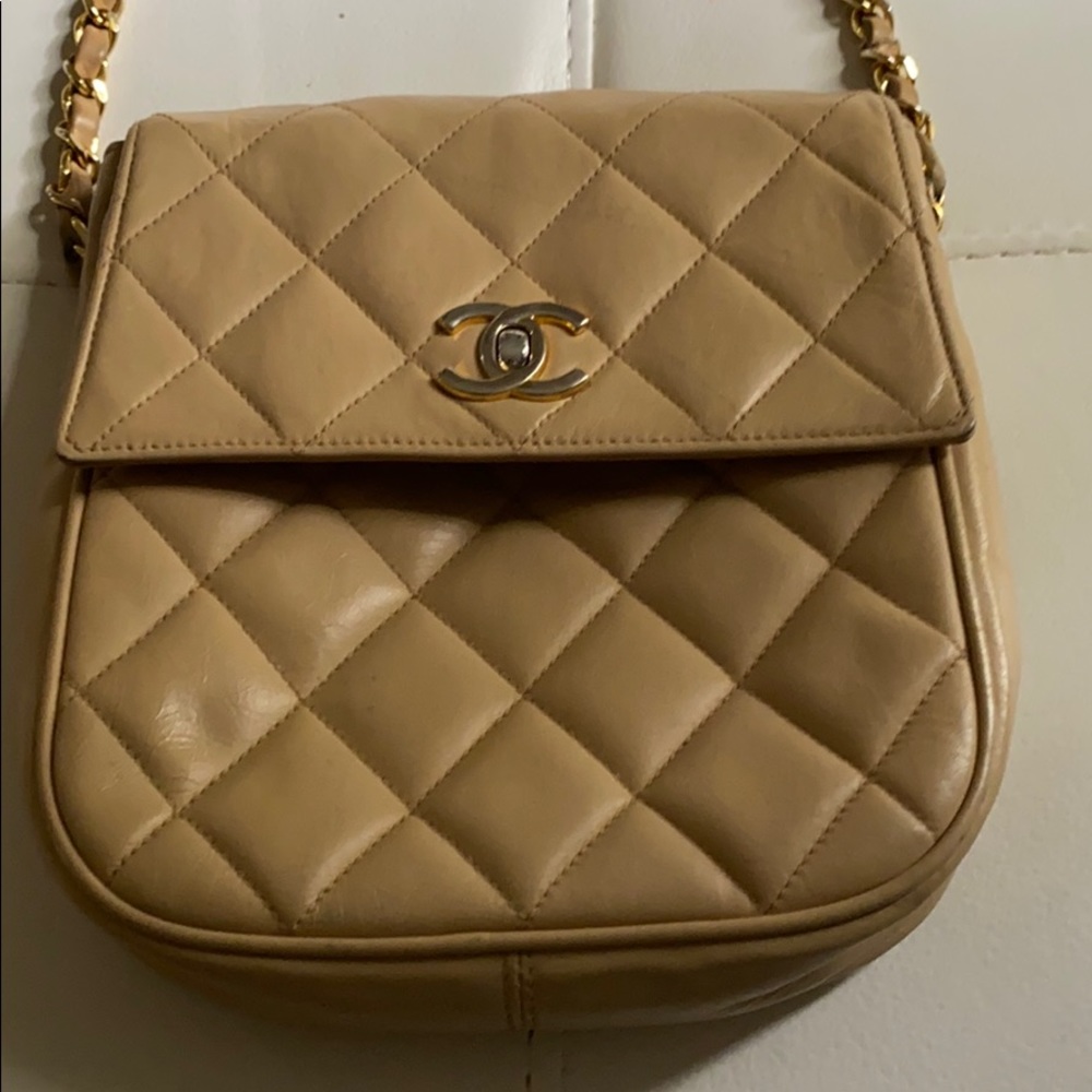 Authentic CHANEL hangbag